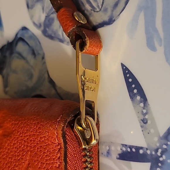 LOUIS VUITTON EMPRIENTE Zip around wallet./ box and dustbag included. - Picture 3 of 15